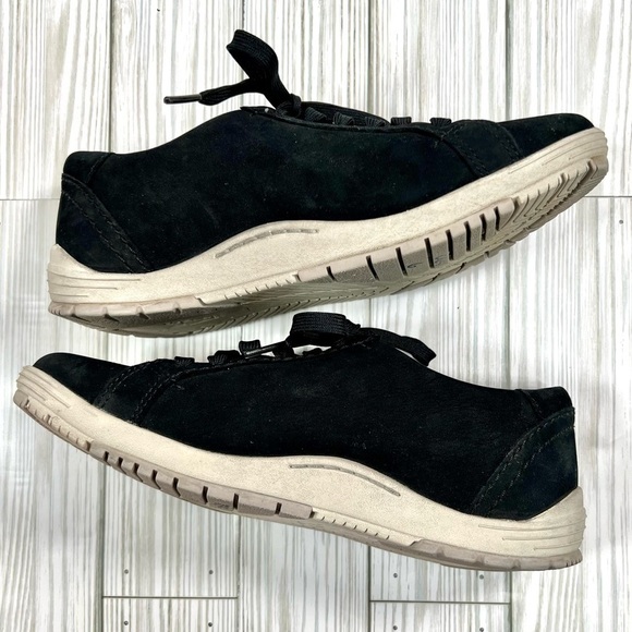 DANSKO Women's Leela Black‎ Waterproof Nubuck Lace Up Sneakers Size 36 (5.5-6) - Picture 1 of 12